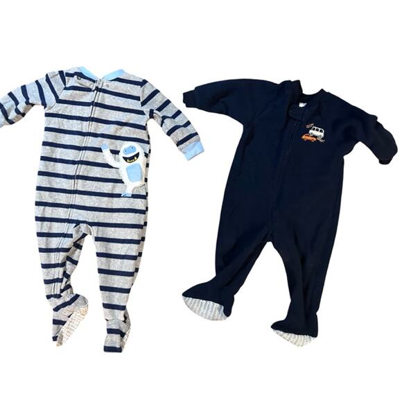 Lot of 2 Baby Pajamas – Carter’s & WonderKids – 12 Months - Picture 1 of 1